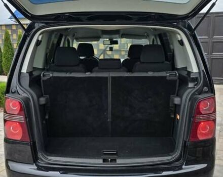 Чорний Фольксваген Туран, об'ємом двигуна 1.6 л та пробігом 242 тис. км за 6700 $, фото 16 на Automoto.ua