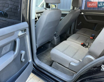 Чорний Фольксваген Туран, об'ємом двигуна 1.6 л та пробігом 227 тис. км за 7500 $, фото 26 на Automoto.ua