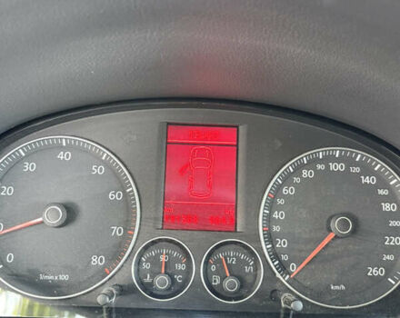 Черный Фольксваген Туран, объемом двигателя 1.39 л и пробегом 191 тыс. км за 8500 $, фото 7 на Automoto.ua