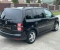 Черный Фольксваген Туран, объемом двигателя 1.9 л и пробегом 280 тыс. км за 4500 $, фото 4 на Automoto.ua