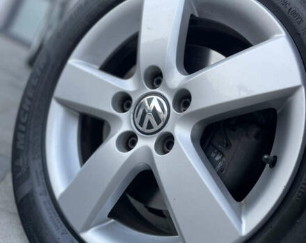 Чорний Фольксваген Туран, об'ємом двигуна 2 л та пробігом 292 тис. км за 8850 $, фото 7 на Automoto.ua