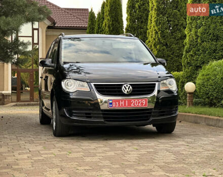 Черный Фольксваген Туран, объемом двигателя 1.6 л и пробегом 220 тыс. км за 7700 $, фото 10 на Automoto.ua