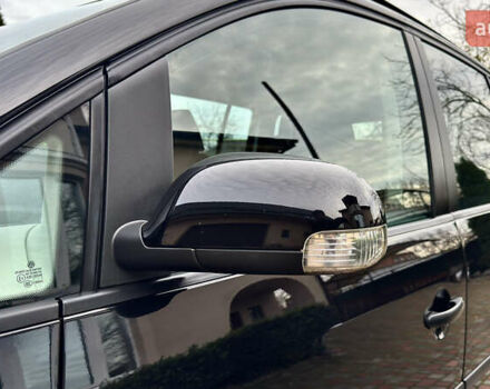 Черный Фольксваген Туран, объемом двигателя 1.6 л и пробегом 176 тыс. км за 8198 $, фото 93 на Automoto.ua