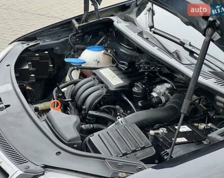 Чорний Фольксваген Туран, об'ємом двигуна 1.6 л та пробігом 147 тис. км за 8350 $, фото 50 на Automoto.ua