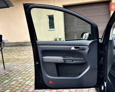 Черный Фольксваген Туран, объемом двигателя 1.6 л и пробегом 176 тыс. км за 8198 $, фото 74 на Automoto.ua