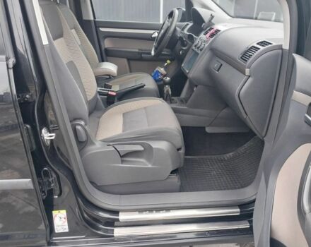 Черный Фольксваген Туран, объемом двигателя 2 л и пробегом 242 тыс. км за 6950 $, фото 17 на Automoto.ua