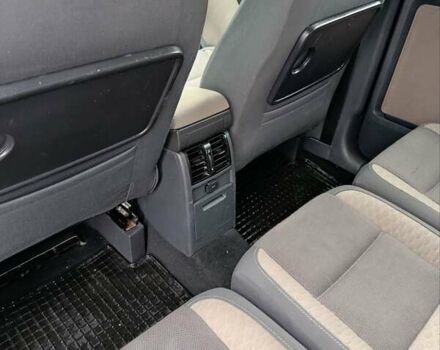 Черный Фольксваген Туран, объемом двигателя 1.6 л и пробегом 222 тыс. км за 7600 $, фото 28 на Automoto.ua