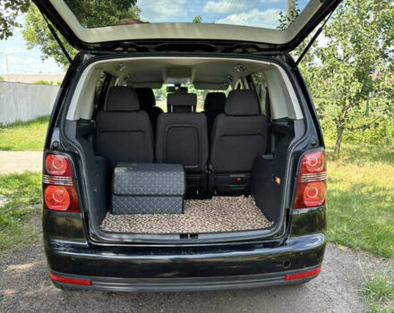 Черный Фольксваген Туран, объемом двигателя 1.39 л и пробегом 191 тыс. км за 8500 $, фото 16 на Automoto.ua