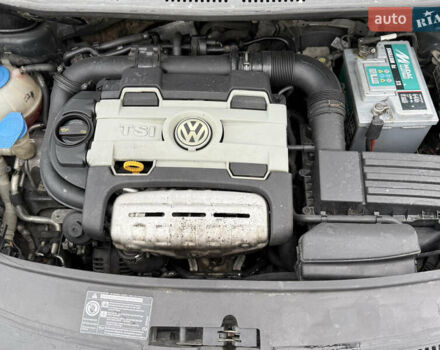 Черный Фольксваген Туран, объемом двигателя 1.4 л и пробегом 227 тыс. км за 7200 $, фото 69 на Automoto.ua