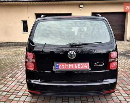 Черный Фольксваген Туран, объемом двигателя 1.6 л и пробегом 176 тыс. км за 8198 $, фото 20 на Automoto.ua