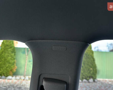 Черный Фольксваген Туран, объемом двигателя 1.6 л и пробегом 176 тыс. км за 8198 $, фото 68 на Automoto.ua