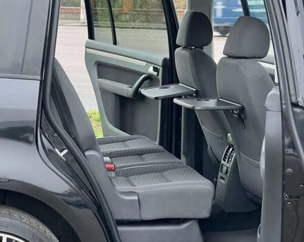 Чорний Фольксваген Туран, об'ємом двигуна 1.6 л та пробігом 147 тис. км за 8350 $, фото 19 на Automoto.ua