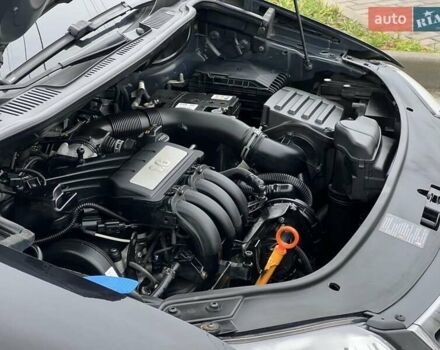 Чорний Фольксваген Туран, об'ємом двигуна 1.6 л та пробігом 147 тис. км за 8350 $, фото 49 на Automoto.ua