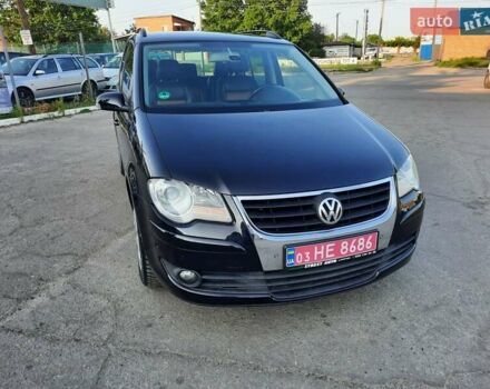 Черный Фольксваген Туран, объемом двигателя 1.6 л и пробегом 213 тыс. км за 8550 $, фото 3 на Automoto.ua