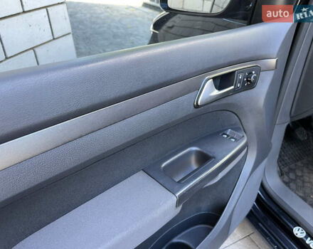 Чорний Фольксваген Туран, об'ємом двигуна 1.6 л та пробігом 227 тис. км за 7500 $, фото 23 на Automoto.ua