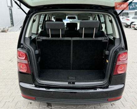 Черный Фольксваген Туран, объемом двигателя 1.4 л и пробегом 227 тыс. км за 7200 $, фото 66 на Automoto.ua