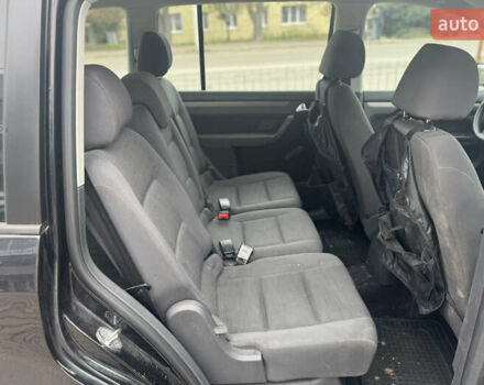 Чорний Фольксваген Туран, об'ємом двигуна 1.6 л та пробігом 260 тис. км за 6299 $, фото 25 на Automoto.ua