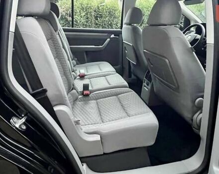 Чорний Фольксваген Туран, об'ємом двигуна 1.6 л та пробігом 221 тис. км за 7750 $, фото 73 на Automoto.ua