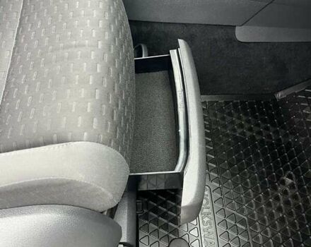 Чорний Фольксваген Туран, об'ємом двигуна 1.6 л та пробігом 147 тис. км за 8350 $, фото 28 на Automoto.ua