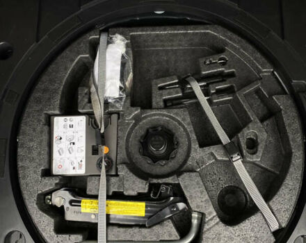 Черный Фольксваген Туран, объемом двигателя 1.6 л и пробегом 185 тыс. км за 8200 $, фото 10 на Automoto.ua