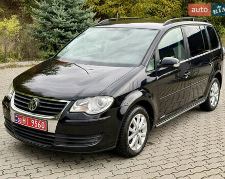 Черный Фольксваген Туран, объемом двигателя 1.6 л и пробегом 200 тыс. км за 7700 $, фото 4 на Automoto.ua