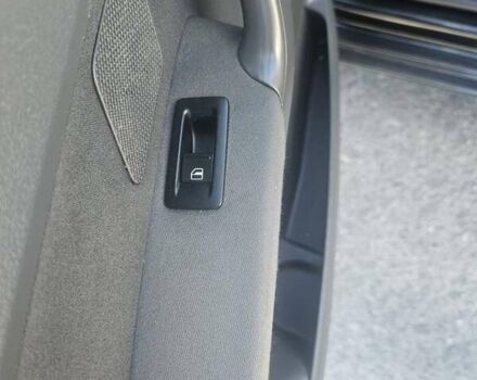 Чорний Фольксваген Туран, об'ємом двигуна 1.4 л та пробігом 216 тис. км за 7800 $, фото 27 на Automoto.ua