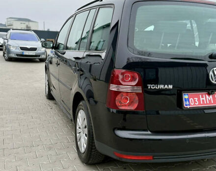 Черный Фольксваген Туран, объемом двигателя 1.4 л и пробегом 227 тыс. км за 7200 $, фото 13 на Automoto.ua