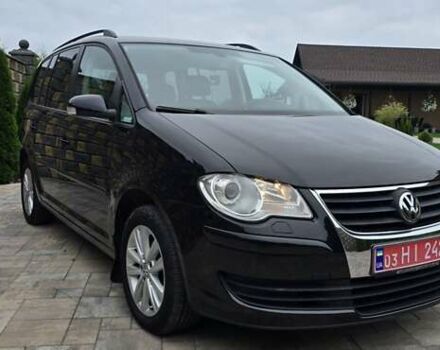 Чорний Фольксваген Туран, об'ємом двигуна 1.6 л та пробігом 242 тис. км за 6700 $, фото 1 на Automoto.ua