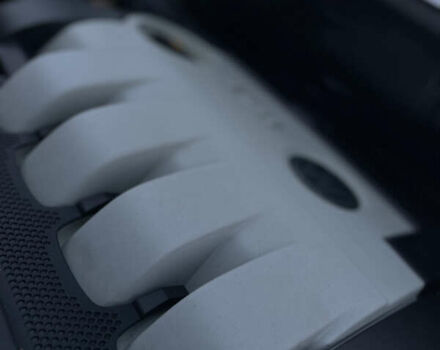 Чорний Фольксваген Туран, об'ємом двигуна 2 л та пробігом 292 тис. км за 8850 $, фото 69 на Automoto.ua