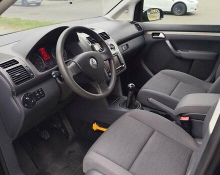 Чорний Фольксваген Туран, об'ємом двигуна 1.4 л та пробігом 194 тис. км за 6600 $, фото 16 на Automoto.ua