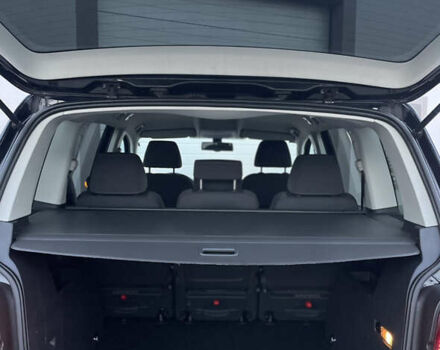 Чорний Фольксваген Туран, об'ємом двигуна 2 л та пробігом 292 тис. км за 8850 $, фото 23 на Automoto.ua