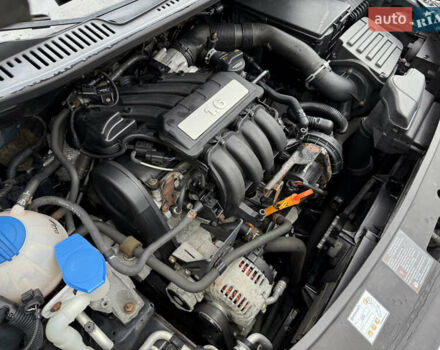 Чорний Фольксваген Туран, об'ємом двигуна 1.6 л та пробігом 200 тис. км за 7950 $, фото 43 на Automoto.ua