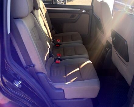 Черный Фольксваген Туран, объемом двигателя 1.4 л и пробегом 291 тыс. км за 6050 $, фото 9 на Automoto.ua