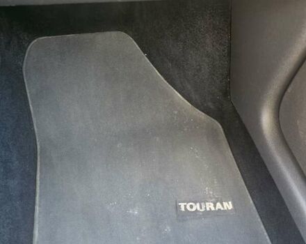 Чорний Фольксваген Туран, об'ємом двигуна 1.4 л та пробігом 216 тис. км за 7800 $, фото 23 на Automoto.ua