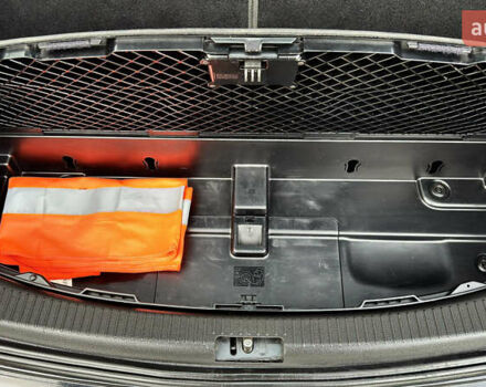 Черный Фольксваген Туран, объемом двигателя 1.6 л и пробегом 176 тыс. км за 8198 $, фото 30 на Automoto.ua