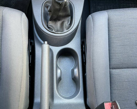 Чорний Фольксваген Туран, об'ємом двигуна 1.6 л та пробігом 227 тис. км за 7500 $, фото 38 на Automoto.ua