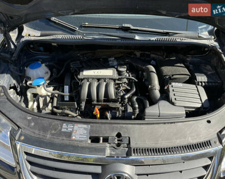 Чорний Фольксваген Туран, об'ємом двигуна 1.6 л та пробігом 227 тис. км за 7500 $, фото 18 на Automoto.ua