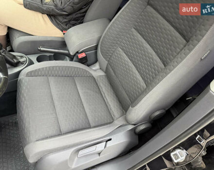 Чорний Фольксваген Туран, об'ємом двигуна 1.6 л та пробігом 200 тис. км за 7950 $, фото 45 на Automoto.ua