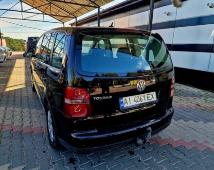 Черный Фольксваген Туран, объемом двигателя 1.6 л и пробегом 231 тыс. км за 5800 $, фото 8 на Automoto.ua