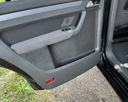 Черный Фольксваген Туран, объемом двигателя 1.39 л и пробегом 191 тыс. км за 8500 $, фото 15 на Automoto.ua