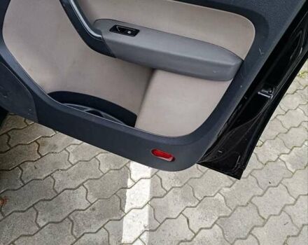 Черный Фольксваген Туран, объемом двигателя 1.6 л и пробегом 222 тыс. км за 7600 $, фото 23 на Automoto.ua