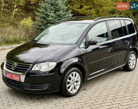 Чорний Фольксваген Туран, об'ємом двигуна 1.6 л та пробігом 200 тис. км за 7950 $, фото 9 на Automoto.ua