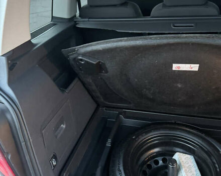 Черный Фольксваген Туран, объемом двигателя 1.4 л и пробегом 224 тыс. км за 6499 $, фото 35 на Automoto.ua