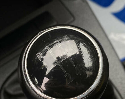 Черный Фольксваген Туран, объемом двигателя 1.6 л и пробегом 185 тыс. км за 8200 $, фото 21 на Automoto.ua