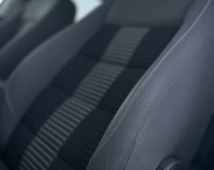 Чорний Фольксваген Туран, об'ємом двигуна 2 л та пробігом 292 тис. км за 8999 $, фото 46 на Automoto.ua