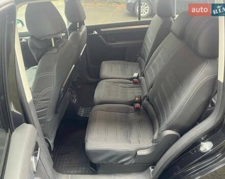 Черный Фольксваген Туран, объемом двигателя 2 л и пробегом 208 тыс. км за 7771 $, фото 21 на Automoto.ua