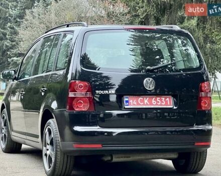 Чорний Фольксваген Туран, об'ємом двигуна 1.6 л та пробігом 221 тис. км за 7750 $, фото 22 на Automoto.ua