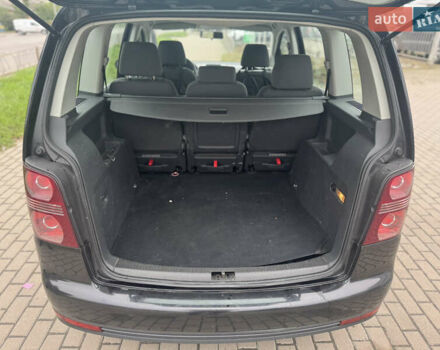 Чорний Фольксваген Туран, об'ємом двигуна 1.6 л та пробігом 260 тис. км за 6299 $, фото 23 на Automoto.ua