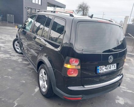 Черный Фольксваген Туран, объемом двигателя 2 л и пробегом 242 тыс. км за 6950 $, фото 9 на Automoto.ua