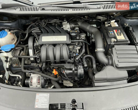 Черный Фольксваген Туран, объемом двигателя 1.6 л и пробегом 193 тыс. км за 7799 $, фото 27 на Automoto.ua